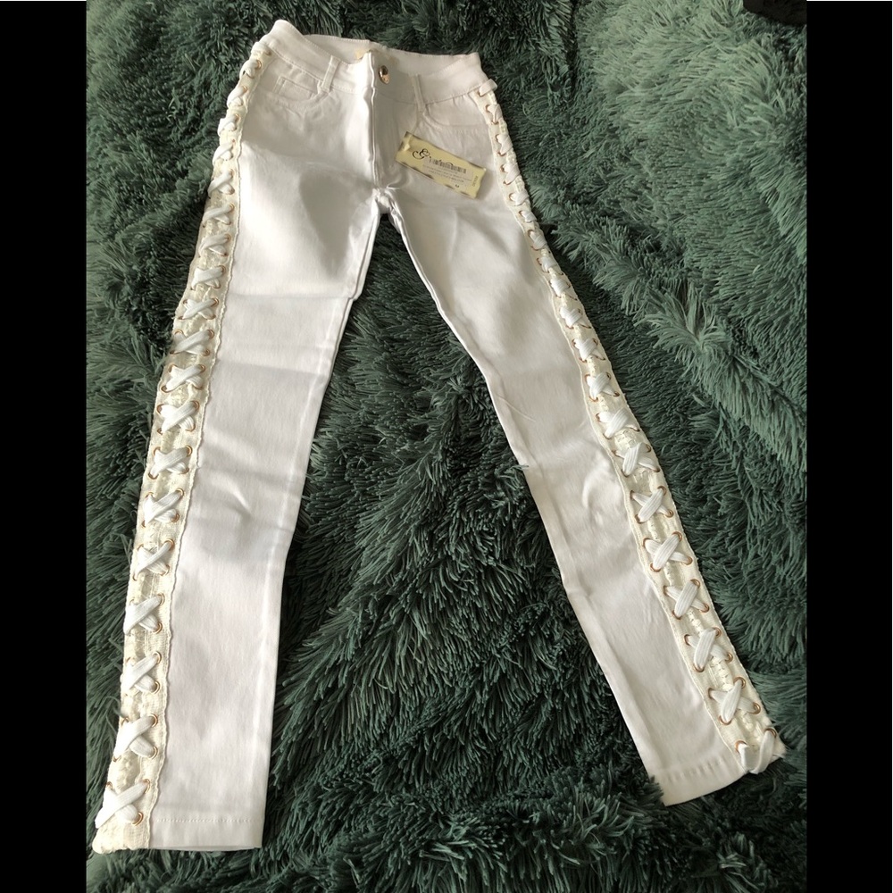 Girl Vivi White eyelet lace Up stretch Jeans